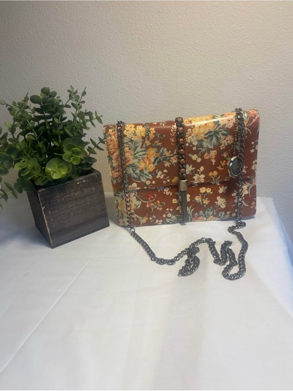 Patricia Nash Adelfia Leather Crossbody Bag - Vintage Botanical Garden Print